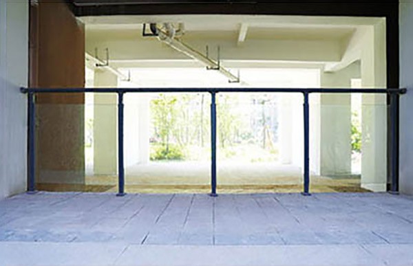 玻璃陽台（tái）護欄（lán）