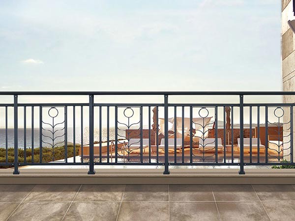 歐藝型陽台護（hù）欄