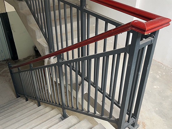 樓梯扶手（shǒu）