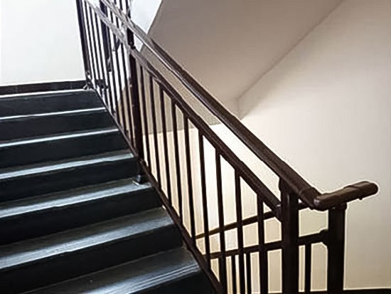 樓梯扶手