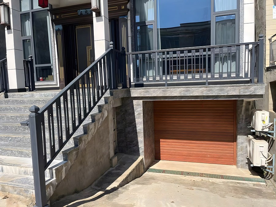 鋁藝樓梯（tī）扶手