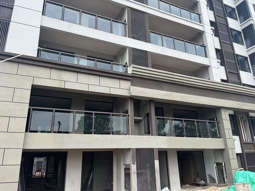 玻（bō）璃陽台欄杆